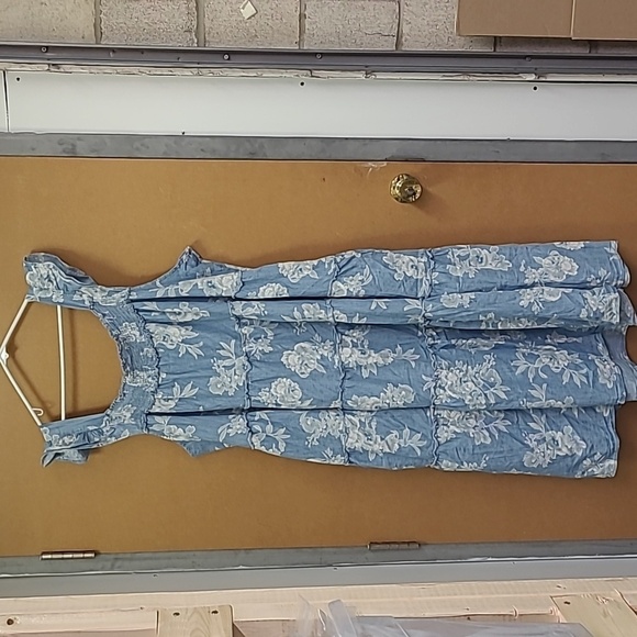 Old Navy Size 4X Blue Floral Cotton Smocked Tiered Sleeveless Midi Dress - Picture 5 of 10
